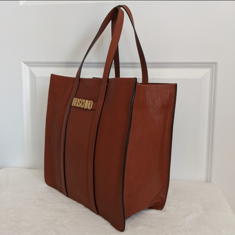 🎁 GIFTED Moschino Pebbled Leather Tote Crossbody - Picture 5 of 8